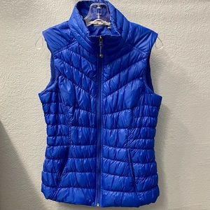 Athleta Royal Puffy Vest